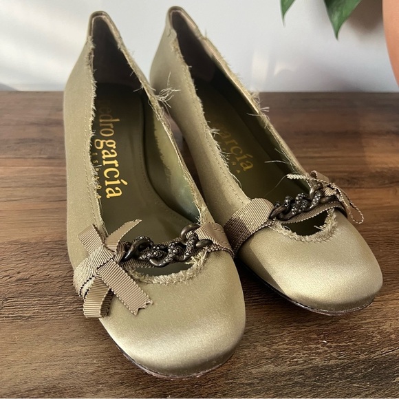 Pedro Garcia Satin & Swarovsky Crystals Heels - Picture 4 of 15